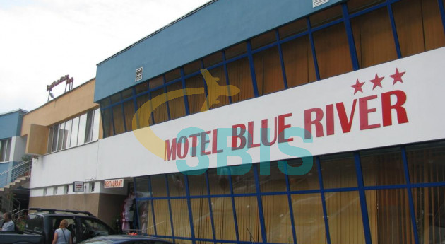 Motel Blue River